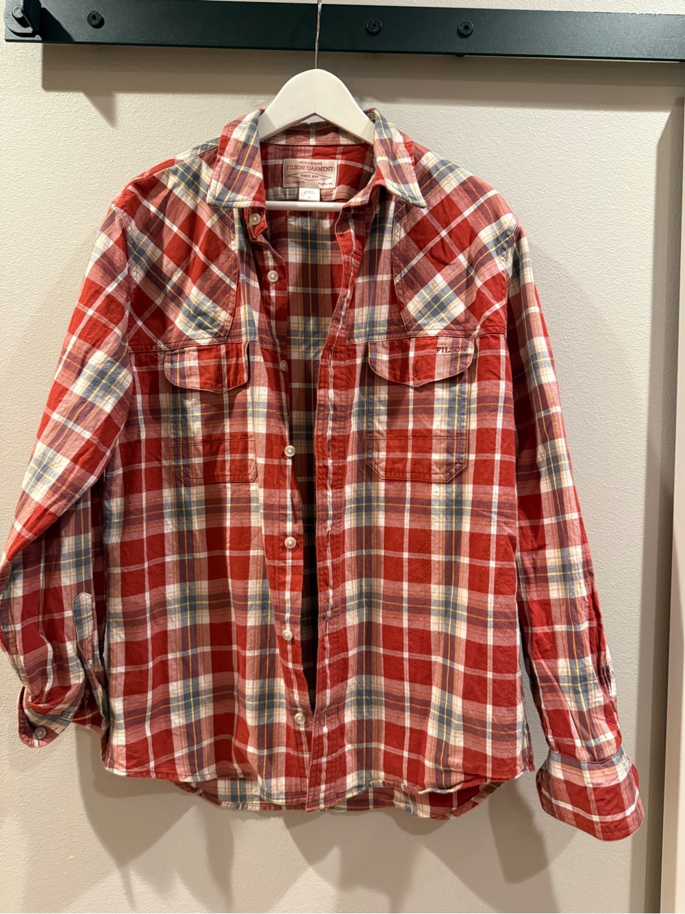 Mens Filson Plaid shirt Medium